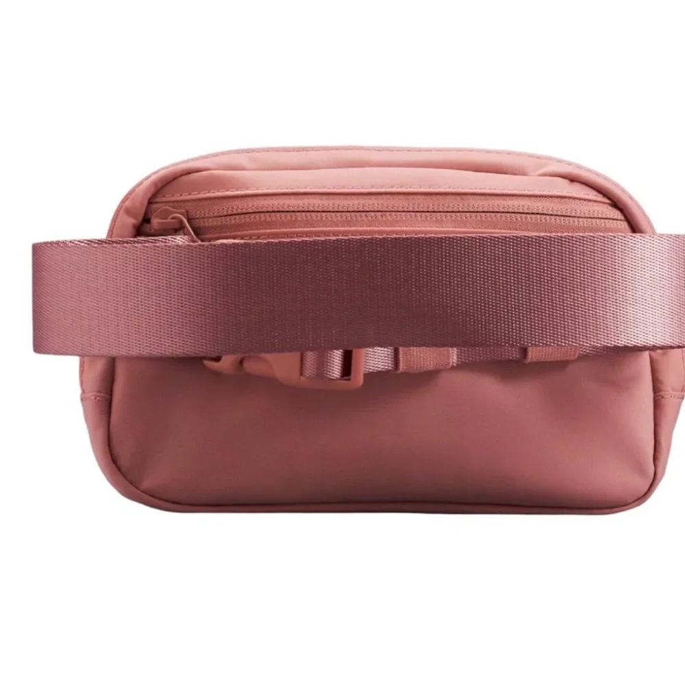 Lululemon Everywhere Belt Bag 1L Pink Pastel Fanny Pack New - Fast Shipping - Picture 2 of 5